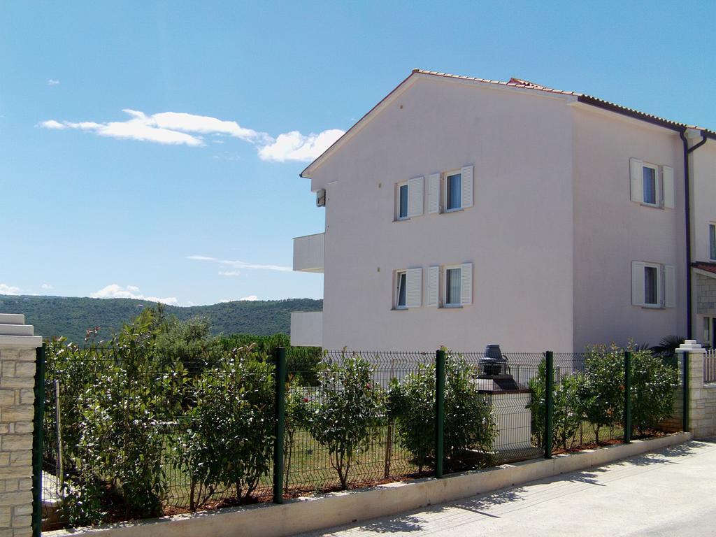 Apartment Bellistra Рабац Екстериор снимка
